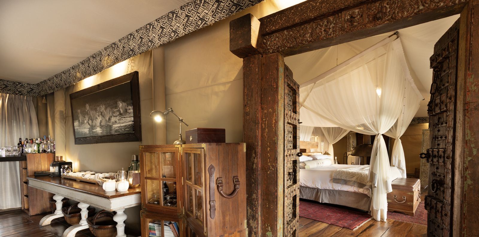 The Dhow Suite at Zarafa — photograph 7